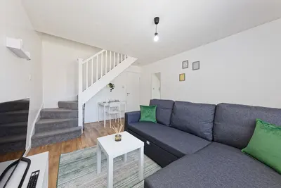 Image de Close to Bluewater & Lakeside! Comfy, peaceful home in Kent w/ Garden & Parking