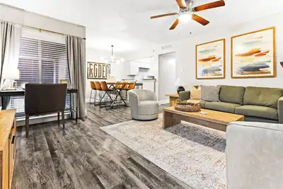 Image de Prime Arlington, Att/Globe Stadium, Six Flags, World Cup, Free Parking Location