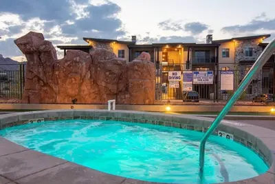 Image de Sage Creek | Mt. PealeHideaway Condo *F1* Pool*