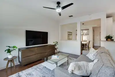 Image de Ut Dallas - Sophisticated Living\nFAMILY, Kids & Pet Friendly! !