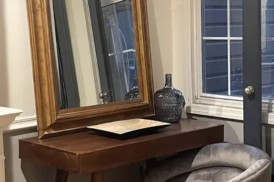 Image de This townhouse is a 2 bedroom(s), 1 bathrooms, located in Alexandria, Va.