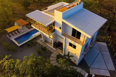 Image de Oceanviews And Short Walk To Playa Negra In Gated Community With Security