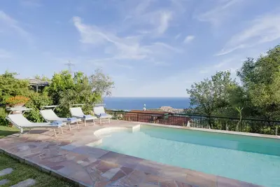 Image de Amazing Apartment w/ Private Parking & Pool