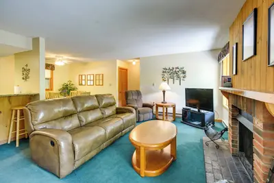 Image de Well-Appointed Lincoln Abode: Ski, Swim + Fish!