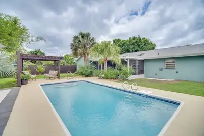 Image de Melbourne Home w/ Pool & Patio, 6 Mi to Beach!