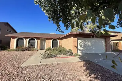 Image de Resort Style Living 🏡🏡🏡