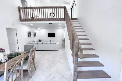 Image de The Sand Castle - Walk To Beach!