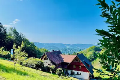 Image de Appartement de vacances \"Deine Rauszeit\" avec vue sur les montagnes, terrasse privée et Wi-Fi