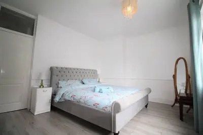 Image de Whitley Bay - Sleeps 6 - Refurbished Throughout