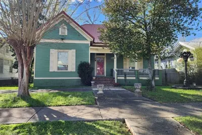 Image de \"Downtown Centre\" Intown convenient location is nearby many local activities.