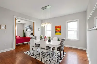 Image de Spacious, Vibrant Home `n Central Richmond, Va!