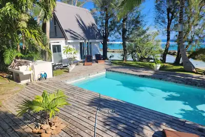Image de Maison de plage bord de mer 4 chambres avec piscine
