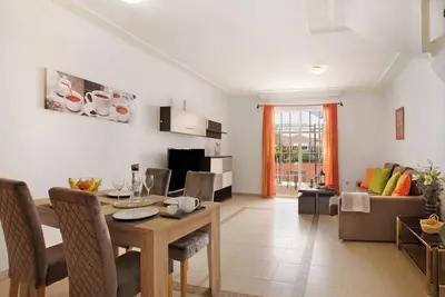 Image de Villa 'Lomada' avec terrasse privée, balcon et Wi-Fi