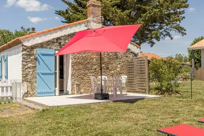 Image de Fermette Rénovée avec Jardin Privatif et Wifi à 12km des Plages