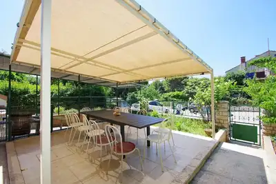 Image de 4 bedroom holiday apartment only 200m from the beach