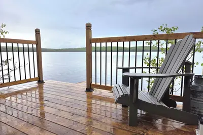 Image de On the waters edge of Lake Cecebe Tranquility above Muskoka at Rockwynn Cottages