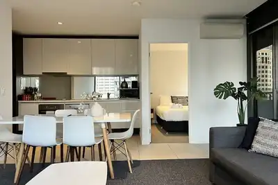Image de Incredible 2 Br City Apartment
