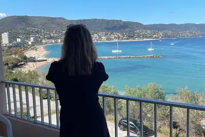 Image de Triplex pieds dans l’eau, accès direct à la plage, balcon et solarium