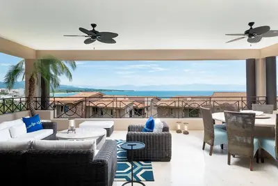 Image de Hacienda de Mita steps to beach, Premier club membership, daily breakfast/ maid