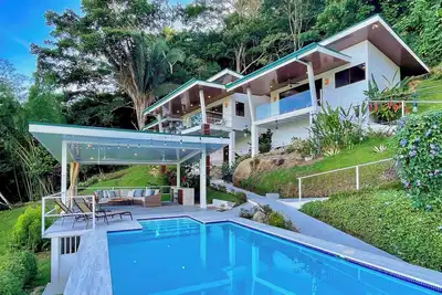 Image de Villa Nido - Ocean Views, Pool, Close to The Beach! !