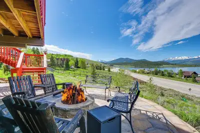 Lake & Mountain Views: Summit Getaway w/ Hot Tub