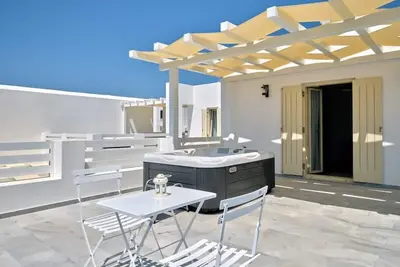 Villa Maria - Naoussa Fishes Blue & Grey Suite