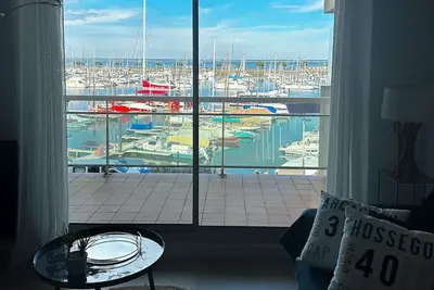 Image de T2 tout confort avec vue bassin – 4 personnes