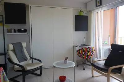 Image de Centre ville, grand studio avec coin nuit, garage, ascenseur