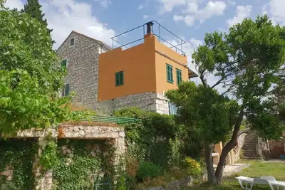 Ferienhaus für 6 Gäste mit 140m² in Podgora