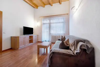 Image de Appartement 'Antersi Robbi' avec vue sur la montagne, jardin partagé et Wi-Fi