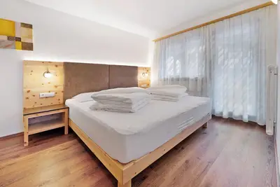 Image de Appartement \"Antersi Claudia\" avec vue sur les montagnes, terrasse privée et Wi-Fi
