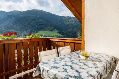 Image de Appartement de vacances \"Oberpatiglhof - Lukas\" avec vue sur la montagne, terrasse partagée et Wi-Fi