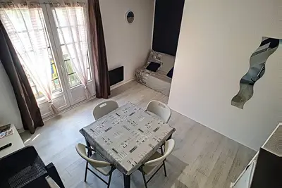 Image de Duplex T2 Charmant entre Plage et Commerces avec Balcon Exposé Sud