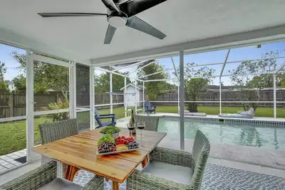 Image de Magnificent Pool House in the Heart of Tampa - Sleeps 10