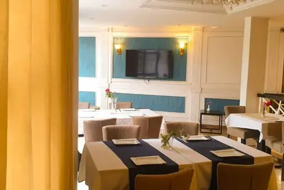 Image de In the city center. in the most luxurious area of the city