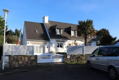 Image de Maison de Vacances sur Jardin proche à pied du Golfe et du centre-bourg.