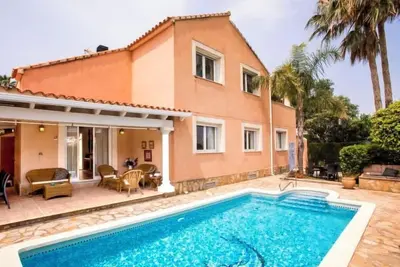 Image de Casa Larauri Oliva Nova by Interhome