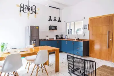 Image de ¡casa Principal con Jardín en el Corazón de la Ciudad!
