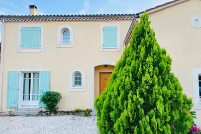 Image de Maison avec piscine et grand jardin à Castres, entre Albi et Carcassonne!
