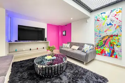 Image de ♛Casa de Heroes. Artsy & Authentic nearby Zona T♛\n