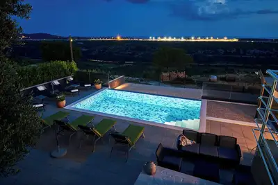 Image de King size apartment with swimming pool