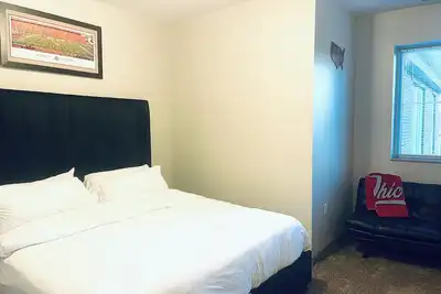 Image de King Bedroom With Balcony Downtown