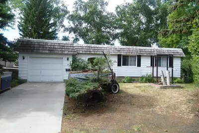 Image de Quiet House in Dalhousie Nw Calgary