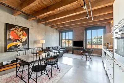 Image de Gastown 1 bedroom loft!