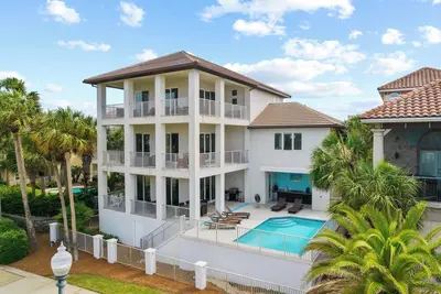Image de 5bd 5. 5ba sleeps 16, private pool, tennis, gym, playground, elevator