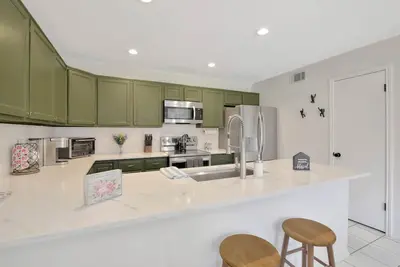 Image de Charming, modern, cozy N. Dallas, pet friendly home at superb location