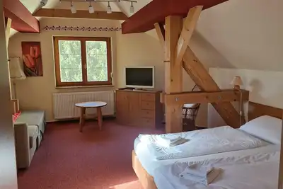 Image de Gästezimmer mit Bezauberndem Garten und Koi-teich