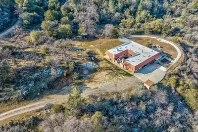 Image de Hill Top Spanish Oasis