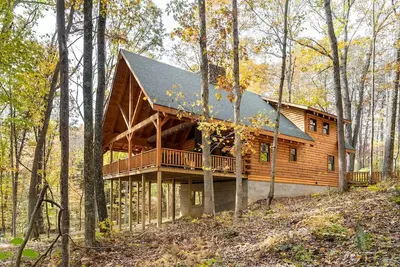 Image de Epic Cabin 5 Miles from Hocking Hills Park. Hot Tub, Sauna, Arcade and more!