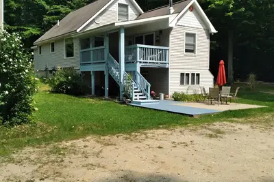 Prime location! Minutes from Sleeping Bear National Park & Lake Michigan beaches